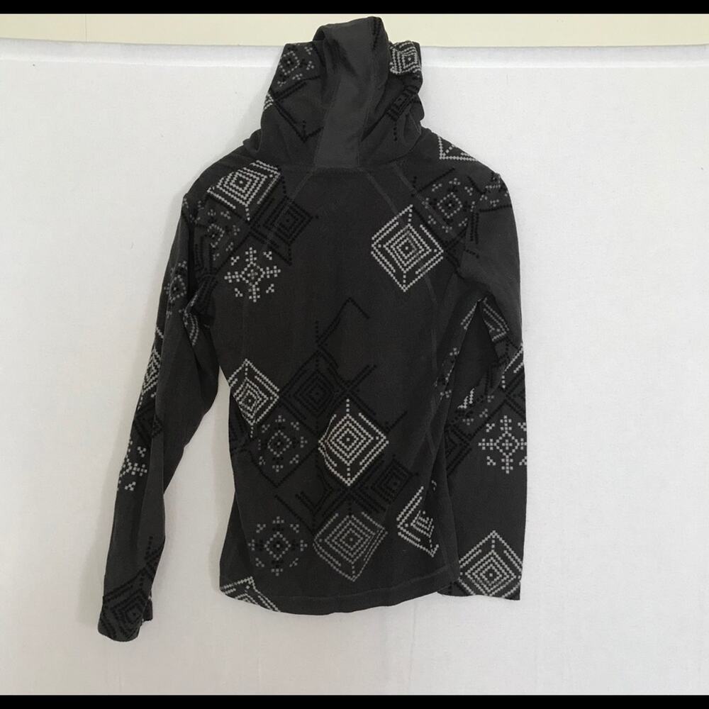 Columbia pull over‎ with hood med - Picture 6 of 13